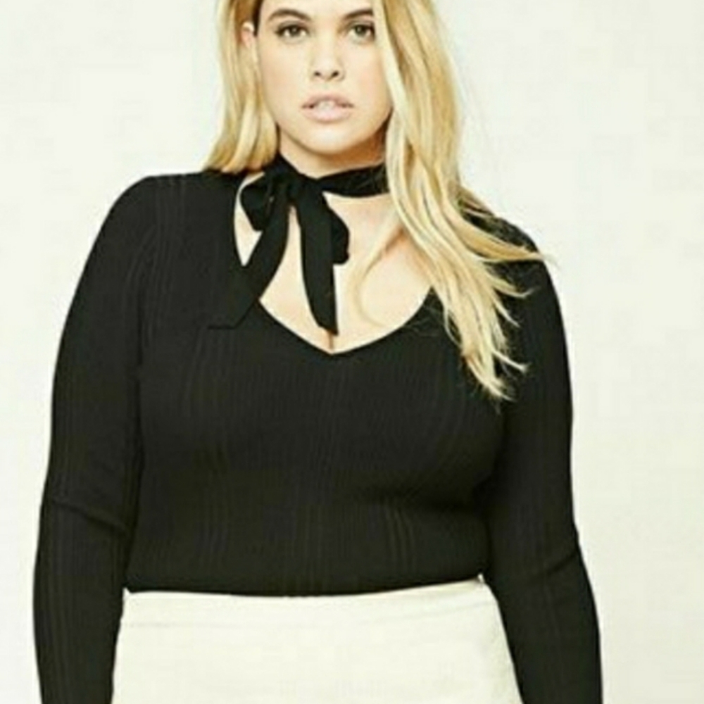 Forever 21 Plus Size Pussy Cat Bow Sweater